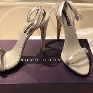 RALPH LAUREN COLLECTION suede grey heels